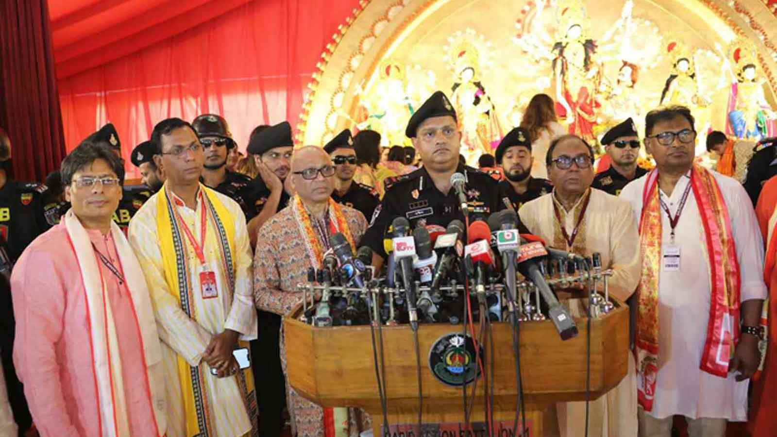 প্রতিমা বিসর্জনের দিন ‘বিশেষ নিরাপত্তা’ দেবে র্যাব