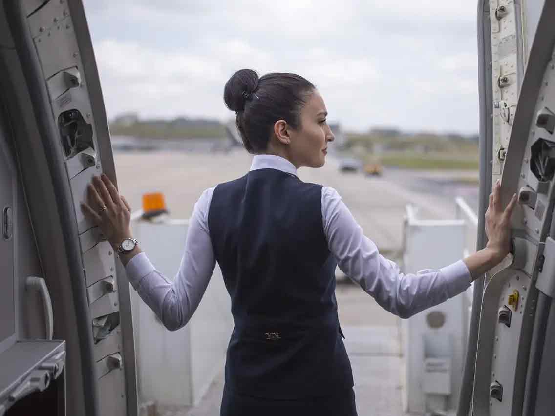 air-hostess-pic