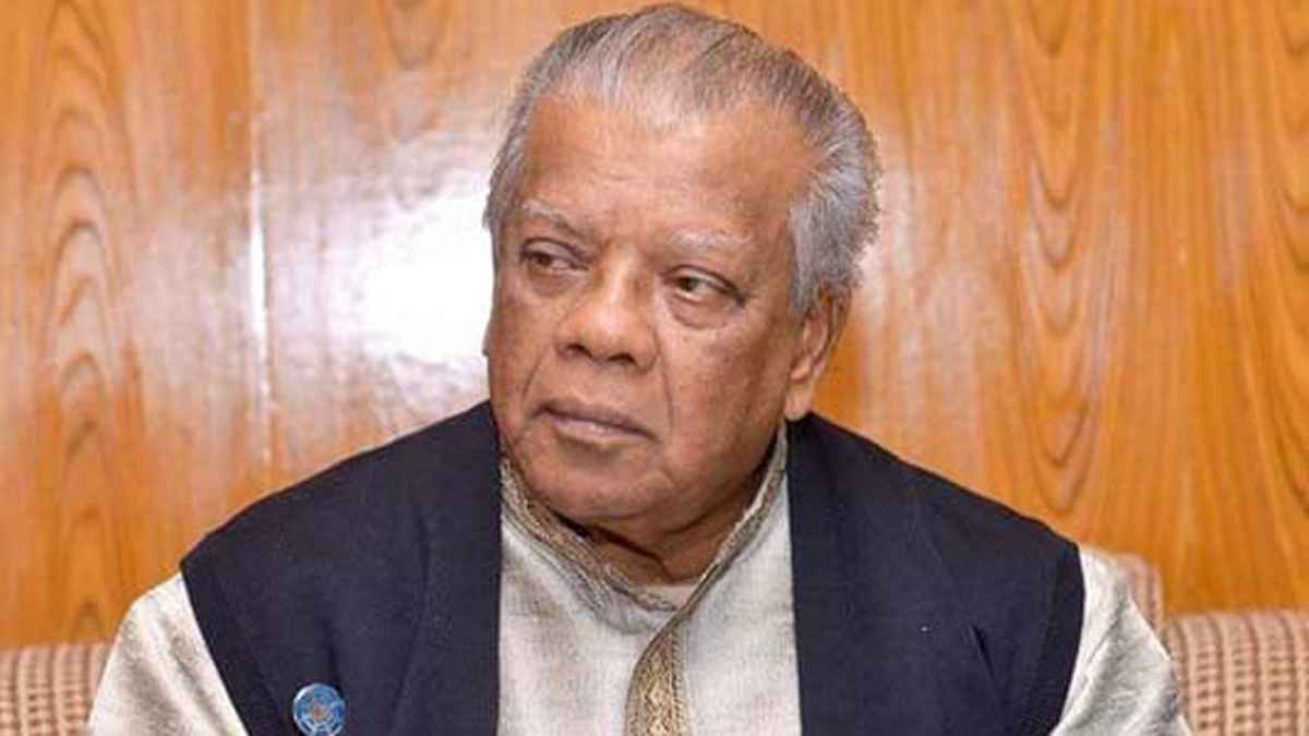 বিশ্ব যেমন এগিয়ে যাচ্ছে তেমনি দেশকে এগিয়ে নিতে হবে: আমু