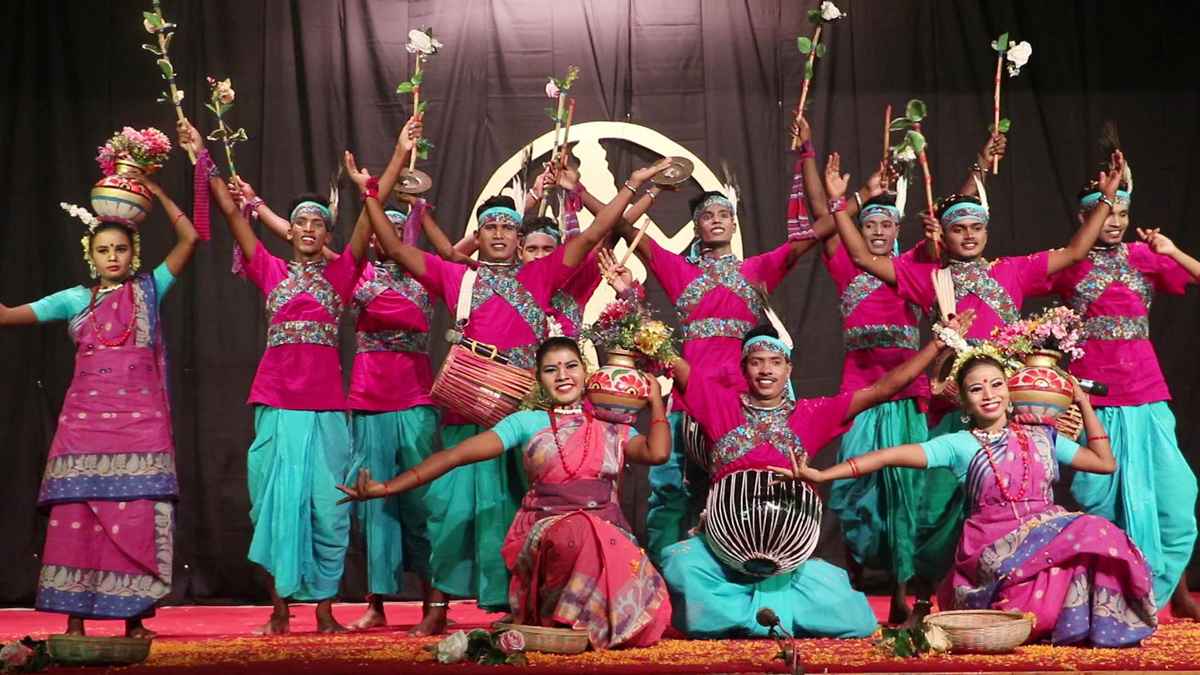 নওগাঁয় শাস্ত্রীয়-আদিবাসী নৃত্য উৎসব