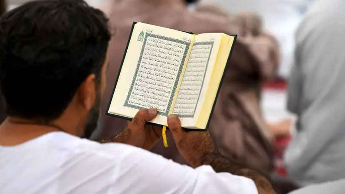 দরুদ ও সুরা কাহাফ পাঠে কাটুক জুমার দিন