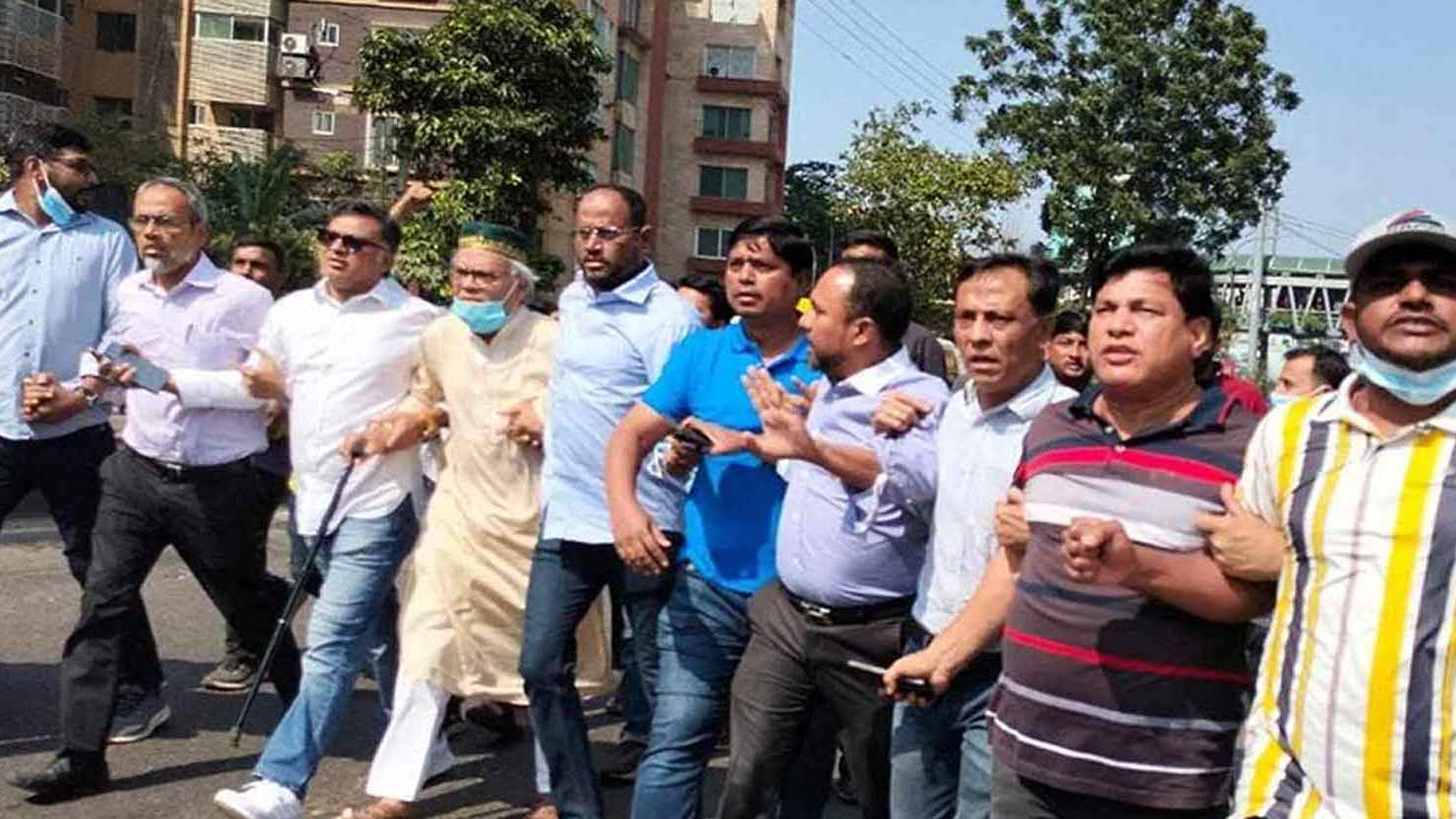 হরতালের সমর্থনে রিজভী-টুকুর নেতৃত্বে যুবদলের মিছিল