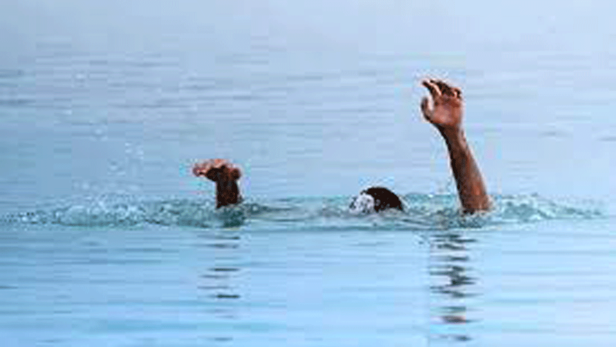 পদ্মায় গোসলে নেমে শিশু নিখোঁজ