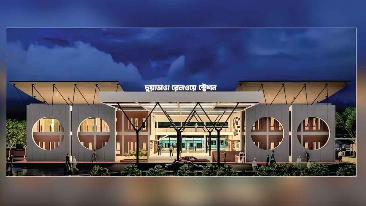 ১৬৪ বছরের পুরনো স্টেশন ভেঙে হচ্ছে আধুনিক স্টেশন ভবন