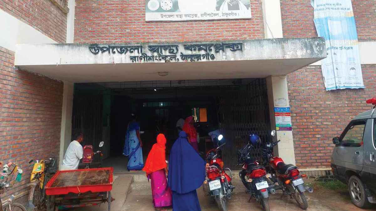 অটোচালকের বেপরোয়া গতিতে প্রাণ গেল শিশুর