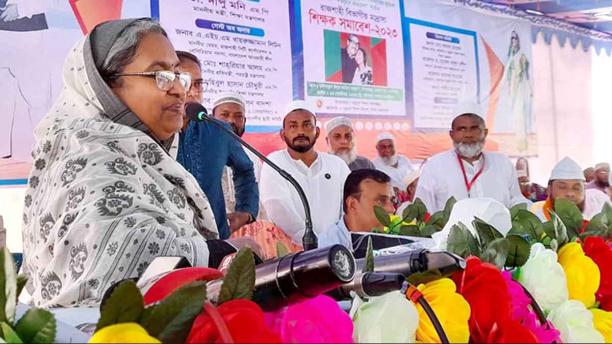 ভিসানীতি নিয়ে সরকার কোনো চাপ অনুভব করছে না: শিক্ষামন্ত্রী