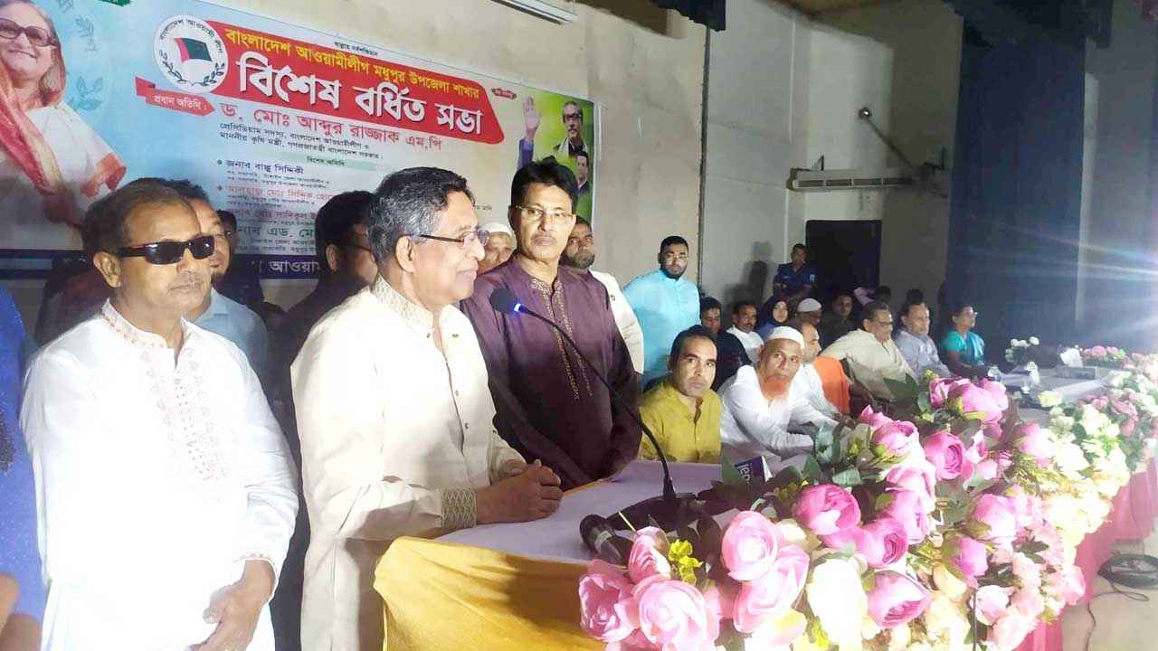 বিএনপি নিজেদের কবর নিজেরাই খুঁড়ছে: কৃষিমন্ত্রী