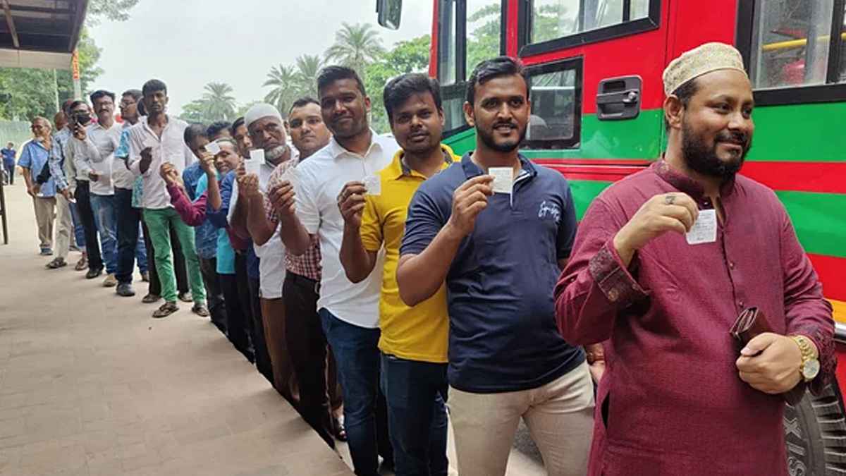 ঢাকা এলিভেটেড এক্সপ্রেসওয়েতে চালু হলো বিআরটিসির বাস