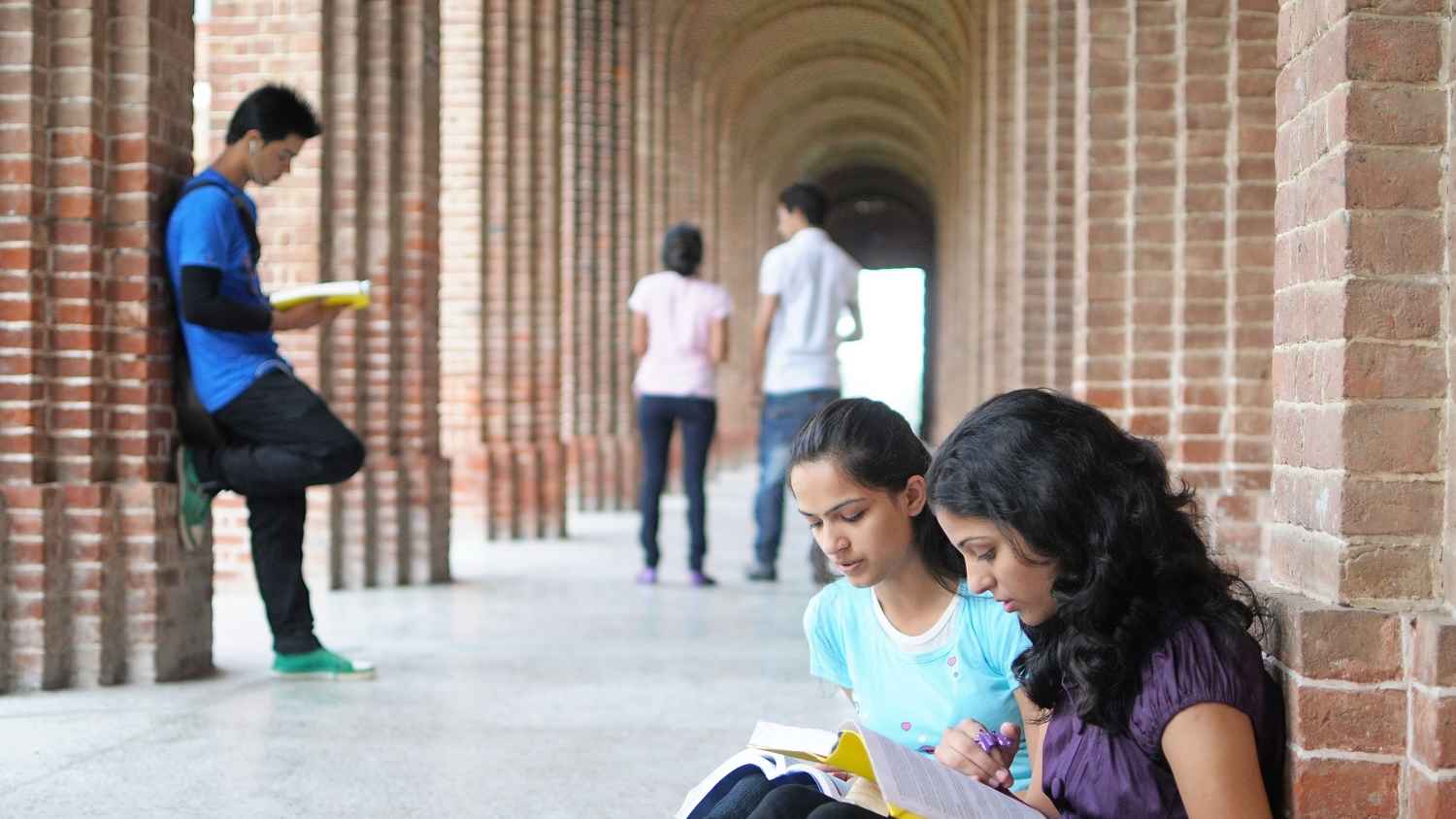 তিন মাসে ভারতের ৯০ হাজার শিক্ষার্থীকে ভিসা দিয়েছে যুক্তরাষ্ট্র