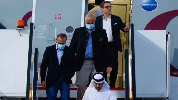 ইরানকে ৬০০ কোটি ডলার ফেরত, ৫ মার্কিন নাগরিক মুক্ত