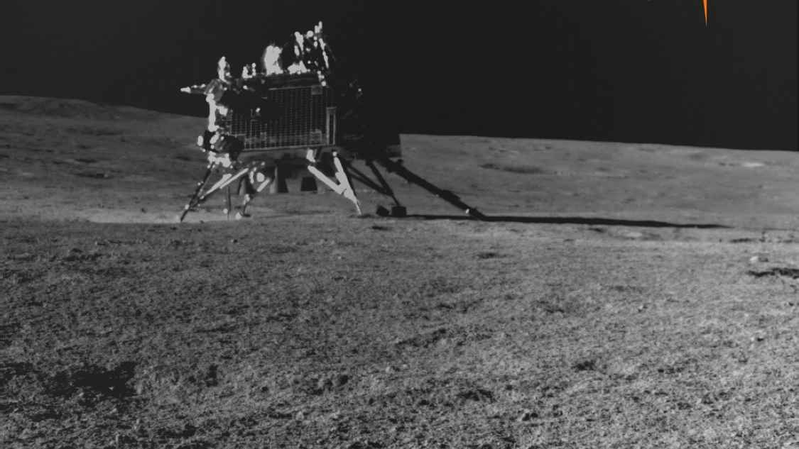 চাঁদের মাটিতে ‘ঘুমিয়ে পড়েছে’ ভারতের মুন রোভার