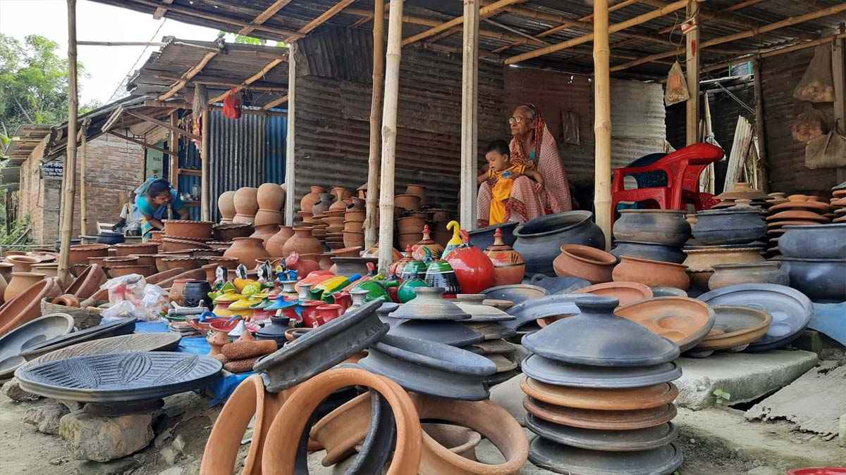 হারিয়ে যাচ্ছে মৃৎশিল্প, শিল্পীদের মানবেতর জীবনযাপন