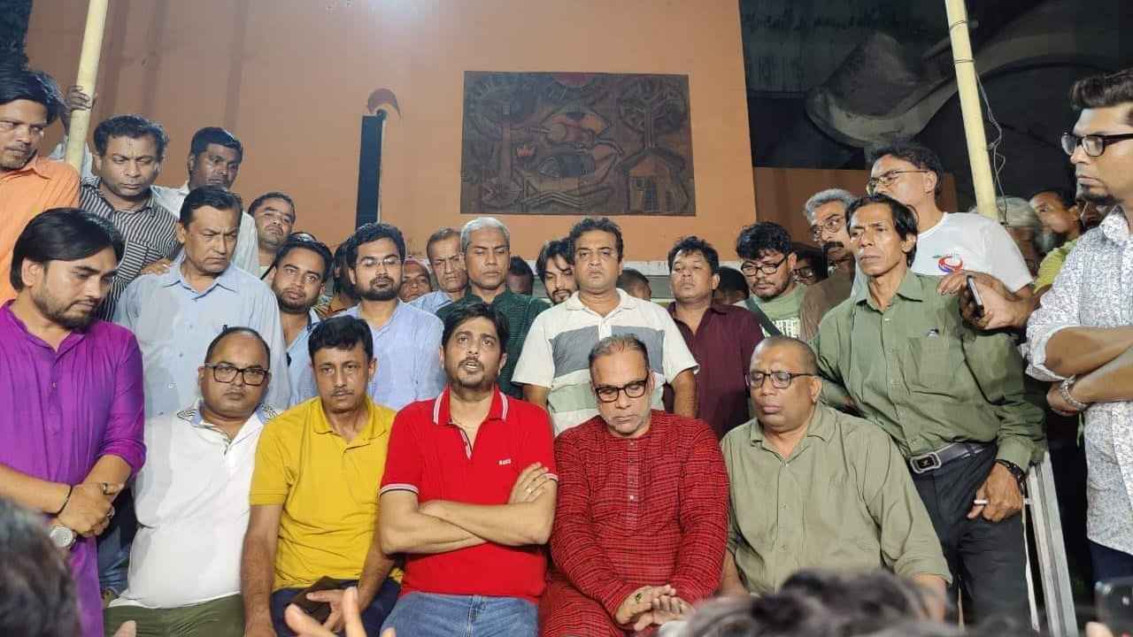 সাংবাদিকদের ওপর শিল্পীদের হামলার ঘটনায় বহিষ্কার ২ বয়কট ১