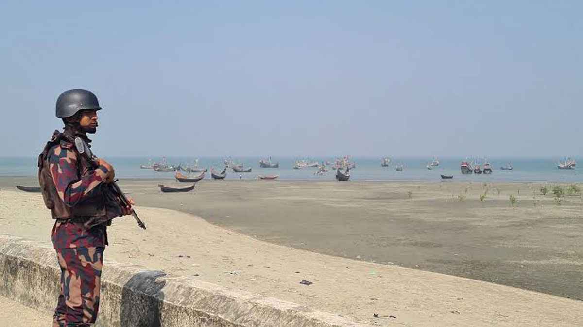 প্রাণ বাঁচাতে আরও ১৩ বিজিপি সদস্যের পালিয়ে আশ্রয়