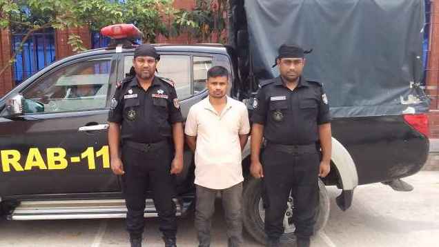 গাইবান্ধায় গৃহবধূকে ধর্ষণ, যুবক গ্রেফতার
