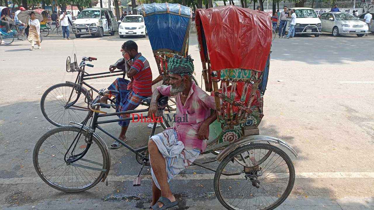 তাপদাহে আয় কমেছে শ্রমজীবীদের