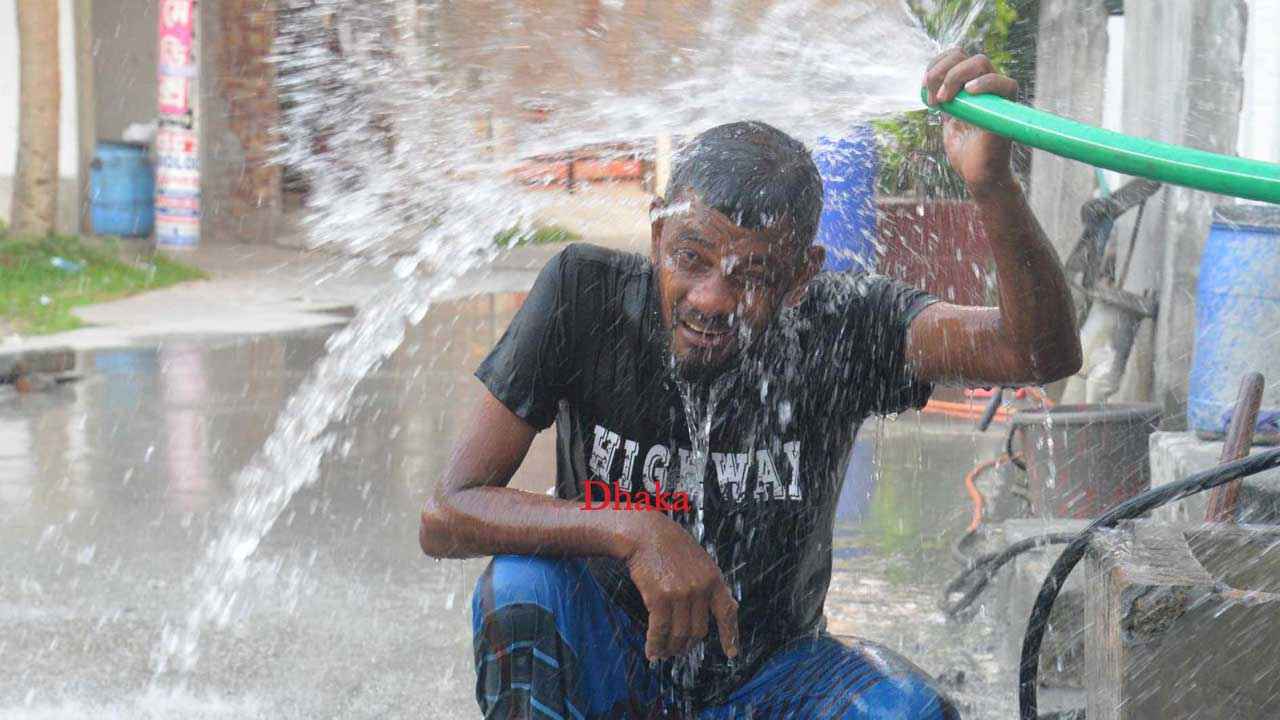 রেকর্ড ভেঙে যশোরের তাপমাত্রা উঠল ৪৩.৮ ডিগ্রিতে