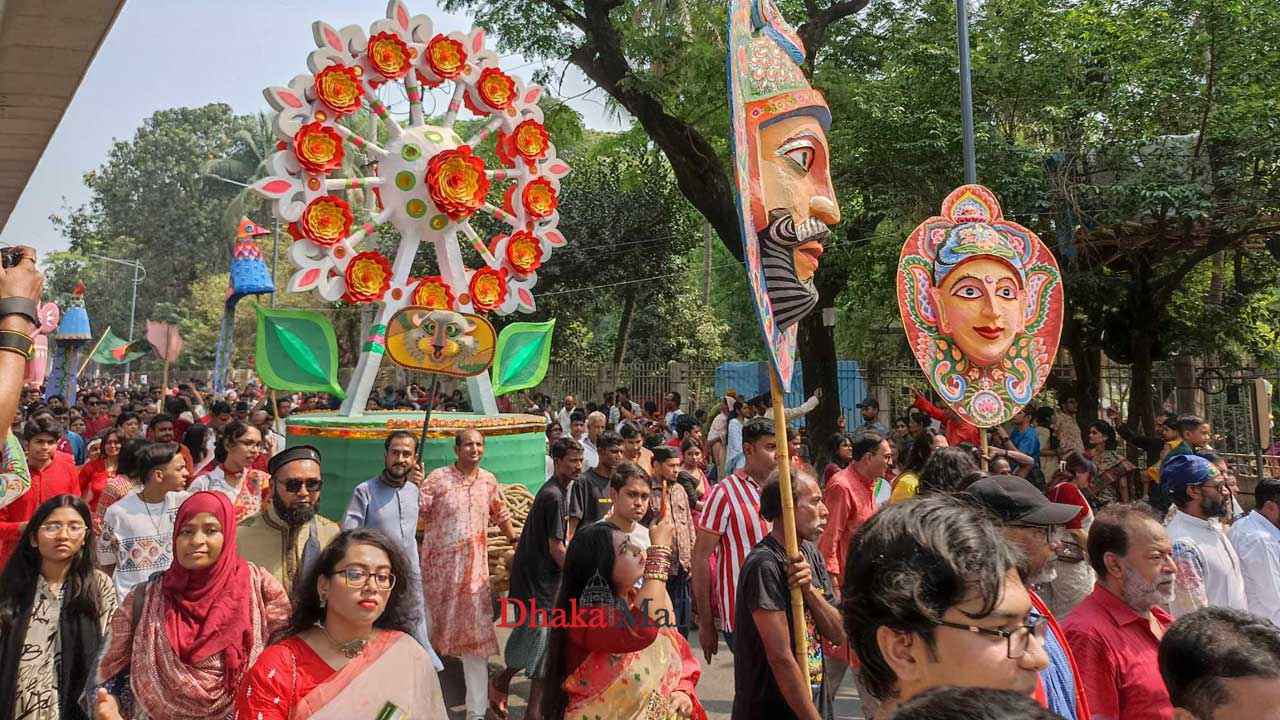 অন্ধকার দূর করার প্রত্যয়ে মঙ্গল শোভাযাত্রা