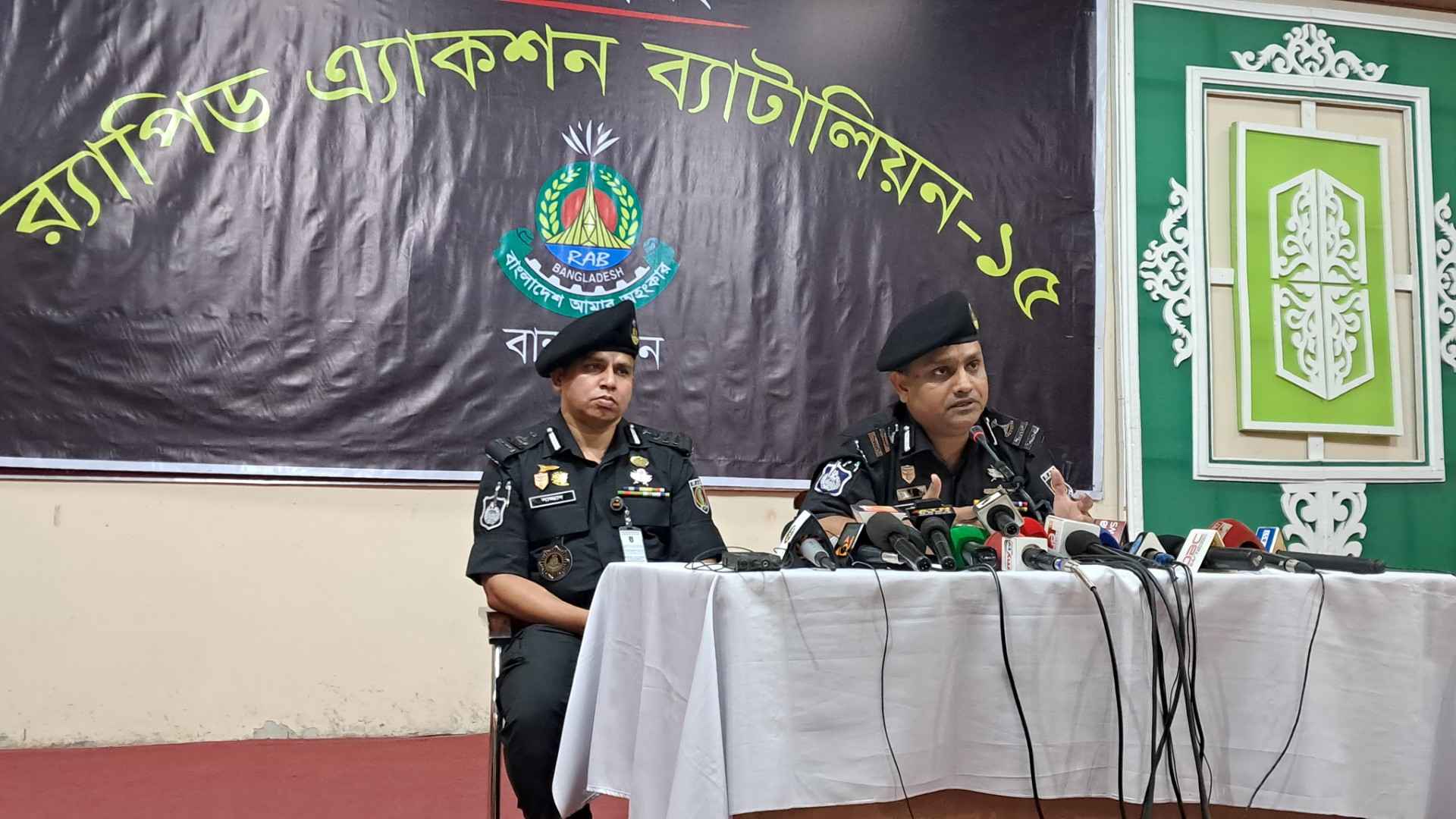 টাকা লুট ও সক্ষমতা জানান দিতেই কেএনএফ এই হামলা চালিয়েছে