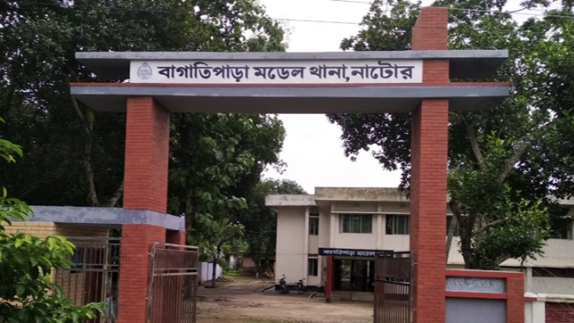 খুনের মামলার আসামিকে কুপিয়ে হত্যা