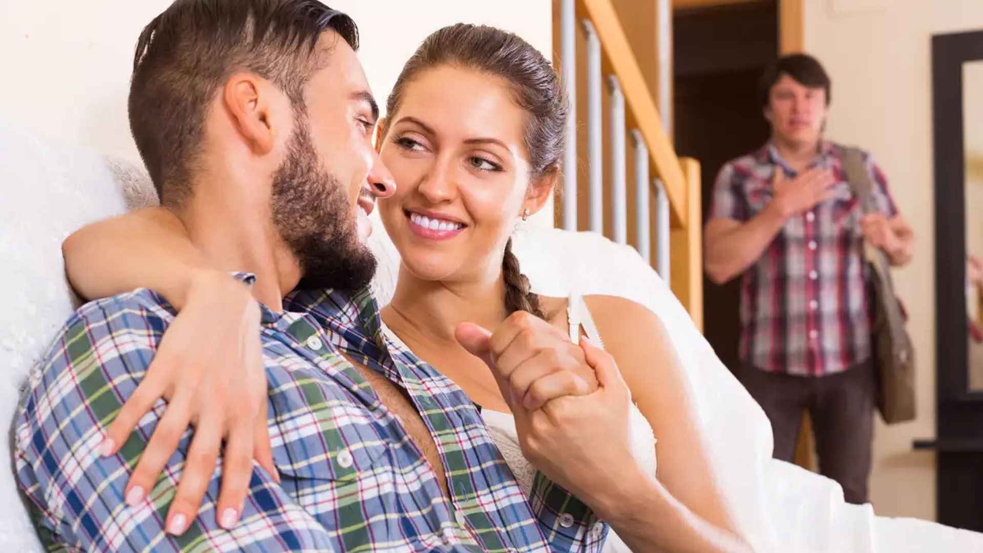 নারীদের মধ্যে বাড়ছে পরকীয়া, কারণ জানাল সমীক্ষা 