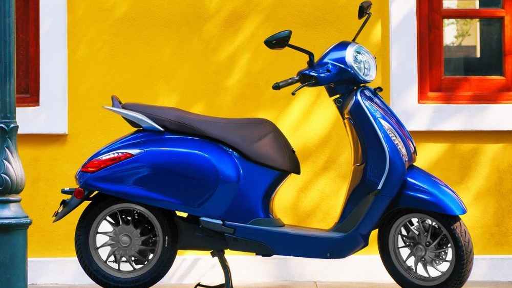 বাজাজ সস্তার ইলেকট্রিক স্কুটার আনছে