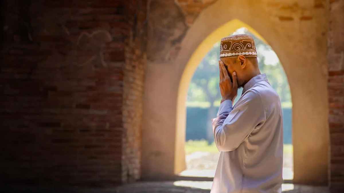 রমজানের বিদায়লগ্নে আমল কবুলের দোয়া