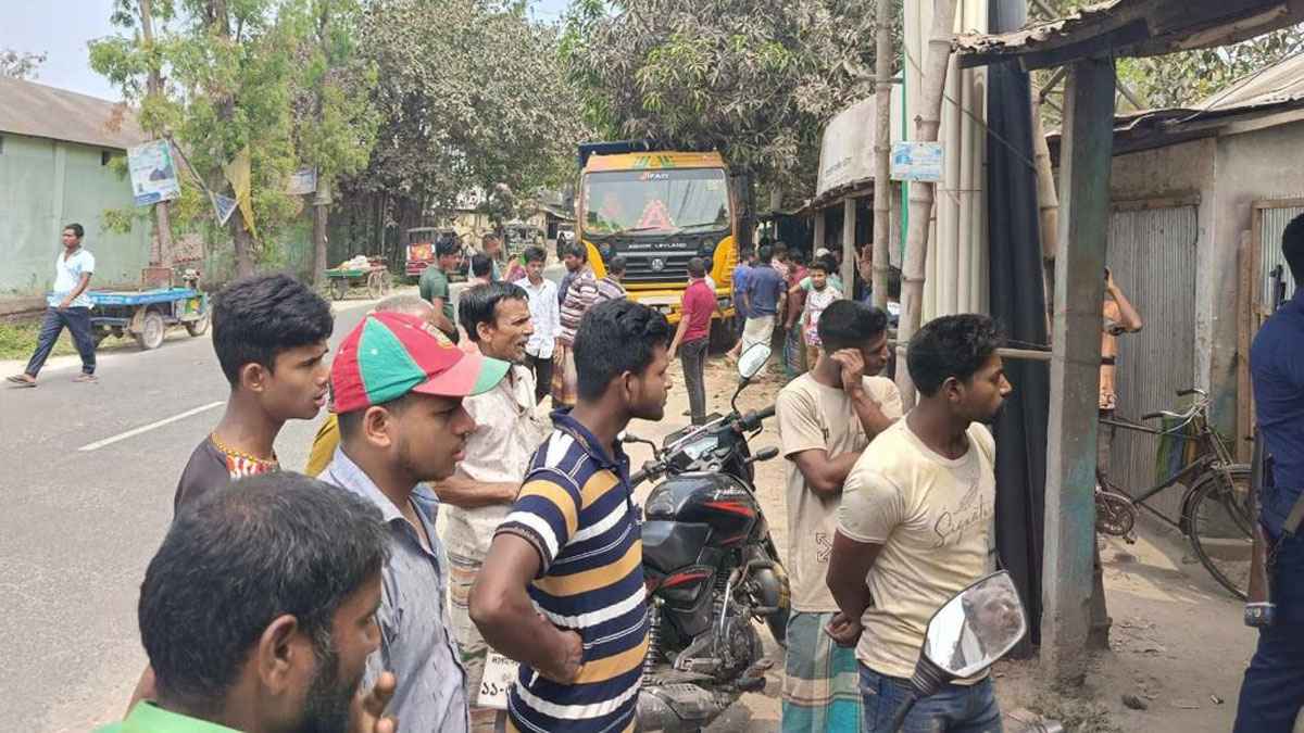 ট্রাকের ধাক্কায় শালিকা-দুলাভাই নিহত, আহত ৩