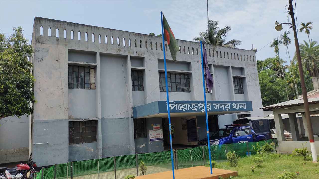 দোকানির বিরুদ্ধে কর্মচারীকে পিটিয়ে হত্যার অভিযোগ