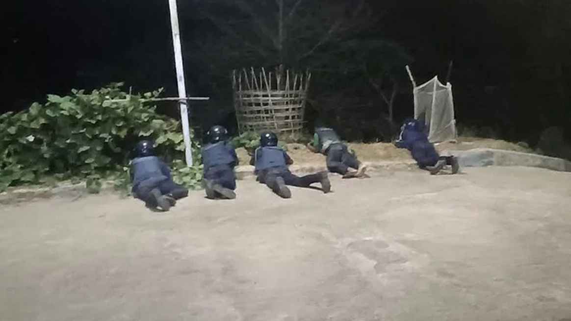 থানচিতে প্রচণ্ড গোলাগুলি