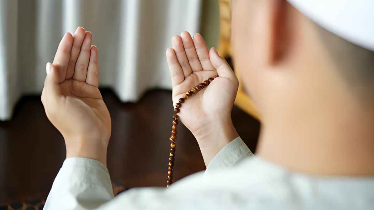 রমজানের বিদায়লগ্নে অধিকহারে পড়ুন এই ৫ দোয়া