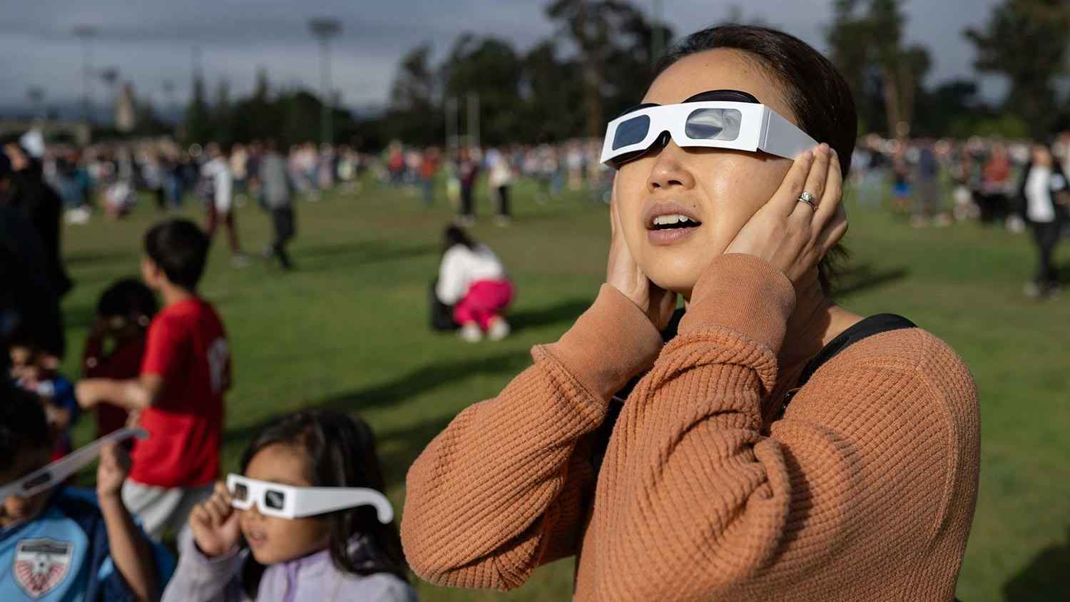 সূযগ্রহণের সময় যে ভুল করেন অনেকেই