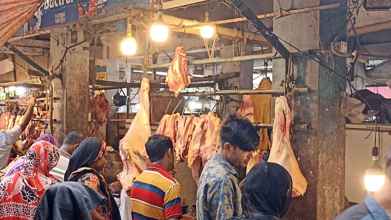 স্বস্তি ফিরেছে মাংসের বাজারে