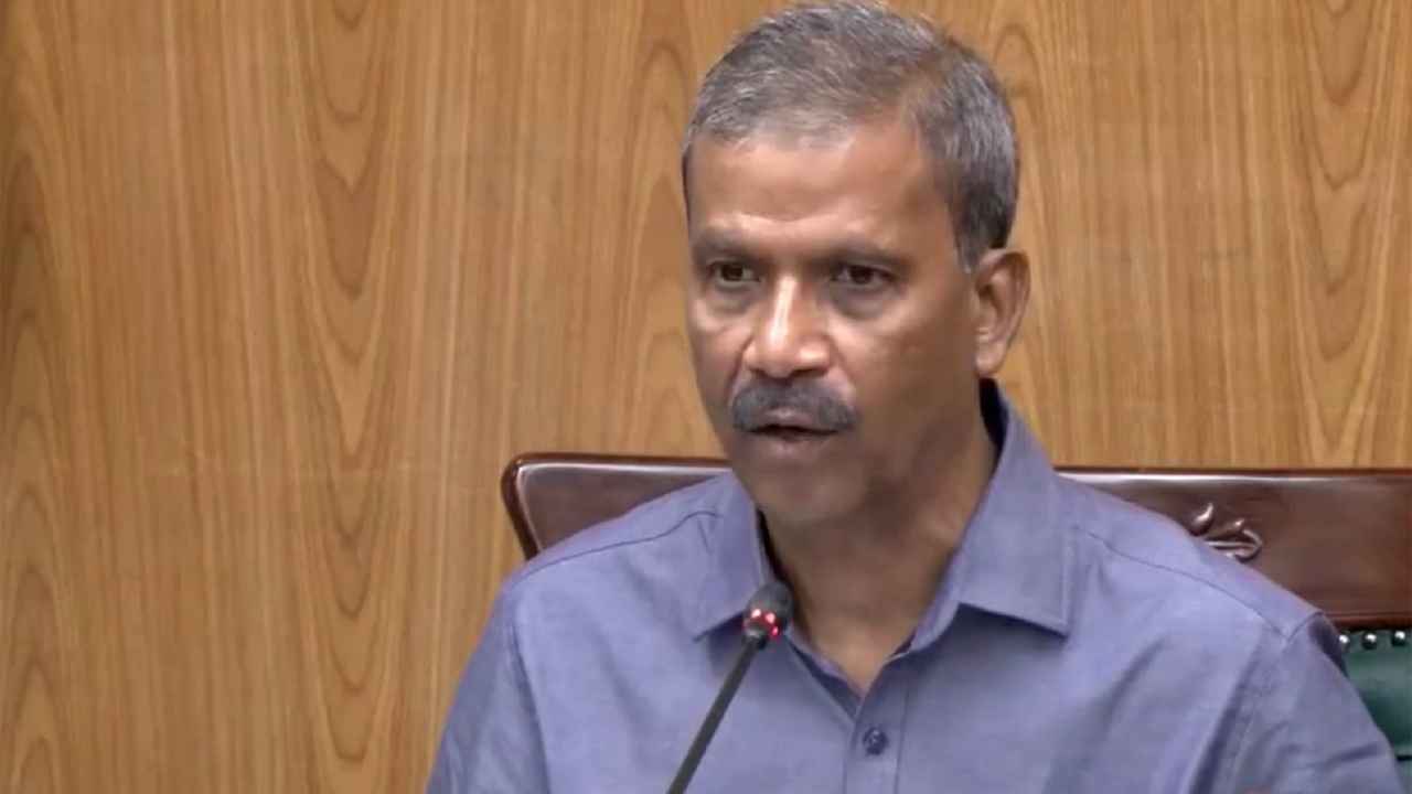 জামায়াতের নিষেধাজ্ঞা বাতিল প্রসঙ্গে যা বললেন আসিফ নজরুল