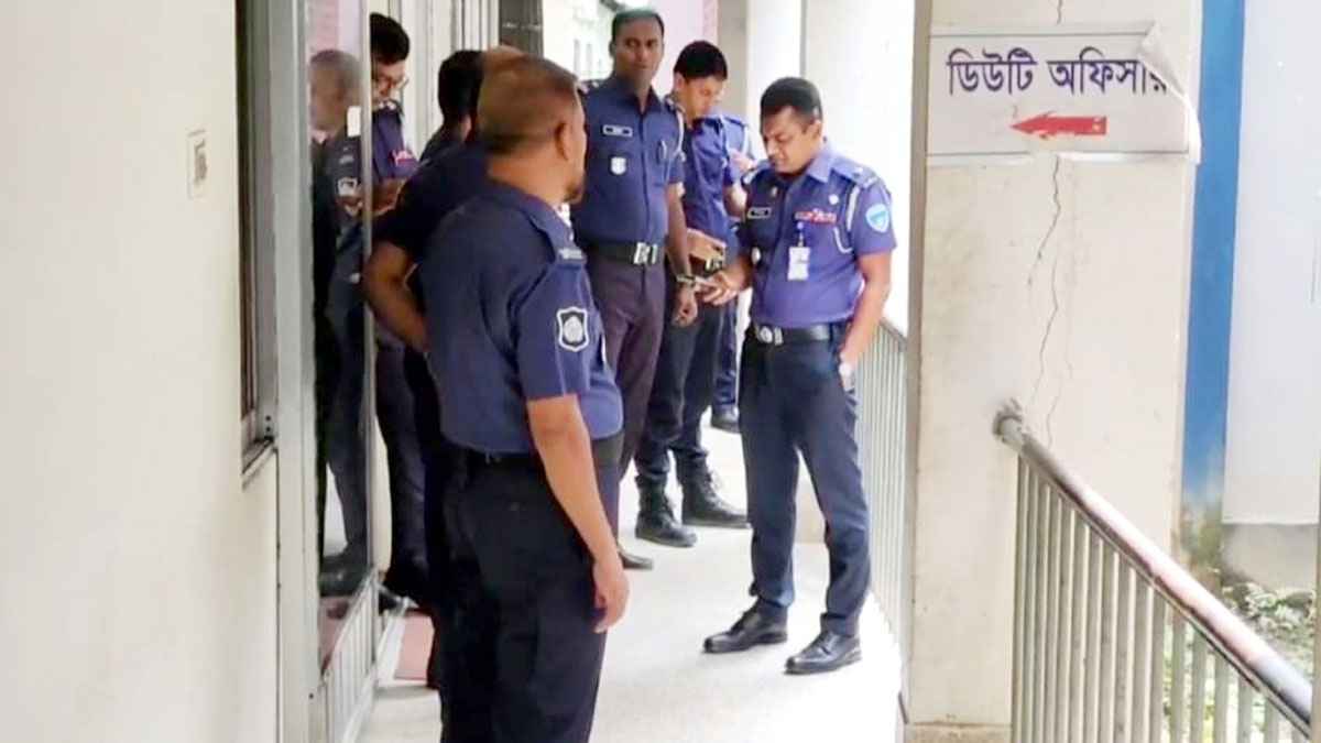 কুমিল্লার সব থানায় স্বাভাবিক কার্যক্রম শুরু