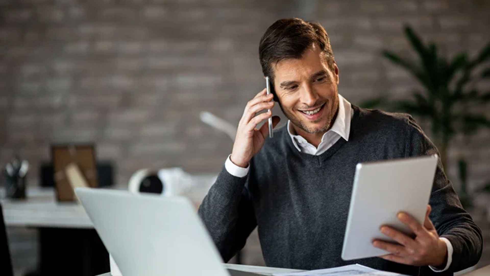 এক্সিকিউটিভ পদে চাকরি দেবে মদিনা গ্রুপ