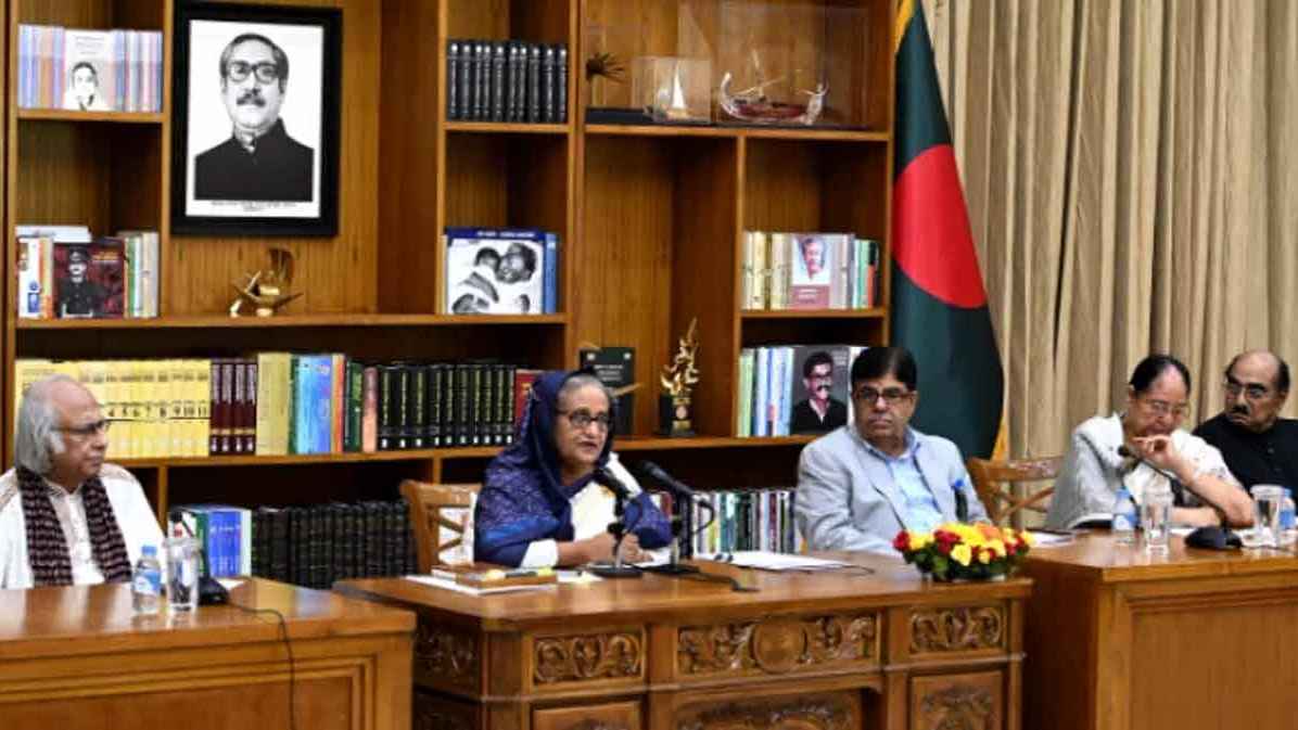 আটক সাধারণ শিক্ষার্থীদের মুক্ত করে দেওয়ার নির্দেশ প্রধানমন্ত্রীর