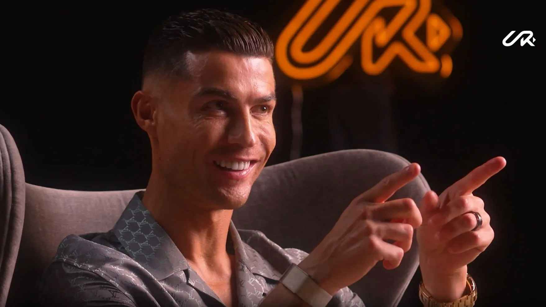 এবার ইউটিউব চ্যানেল খুলে রেকর্ড গড়লেন রোনালদো