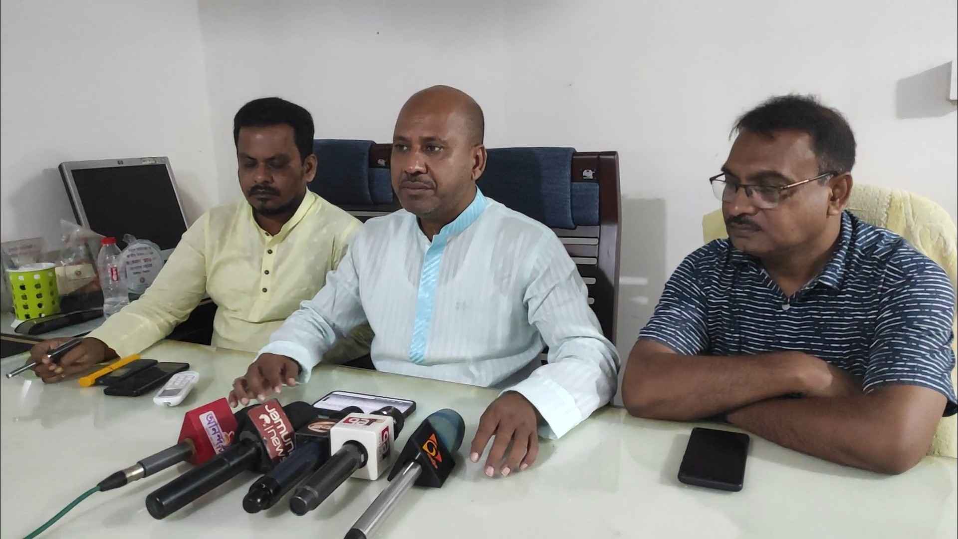 ‘মুখ দিয়ে বলবেন এ গুলো বন্ধ করে দেব, এটা মগের মুল্লুক নয়’