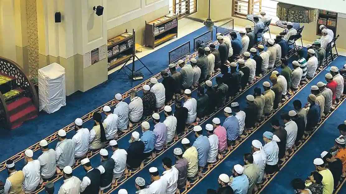 জুমার নামাজে রাকাত ছুটে গেলে করণীয়