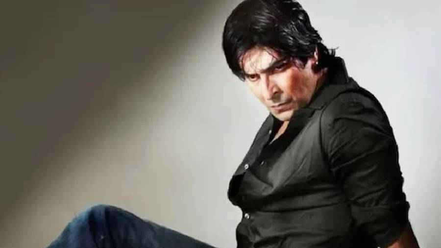 অভিনেতার বিরুদ্ধে শ্লীলতাহানির অভিযোগ, থানায় নারী