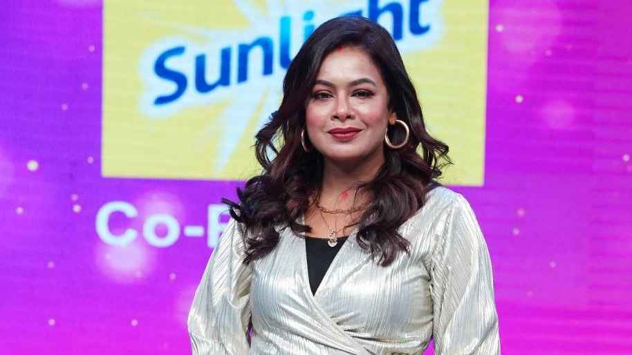 আমার ভাষাকে ছোট করলে একইভাবে প্রতিবাদ করব: ইমন চক্রবর্তী