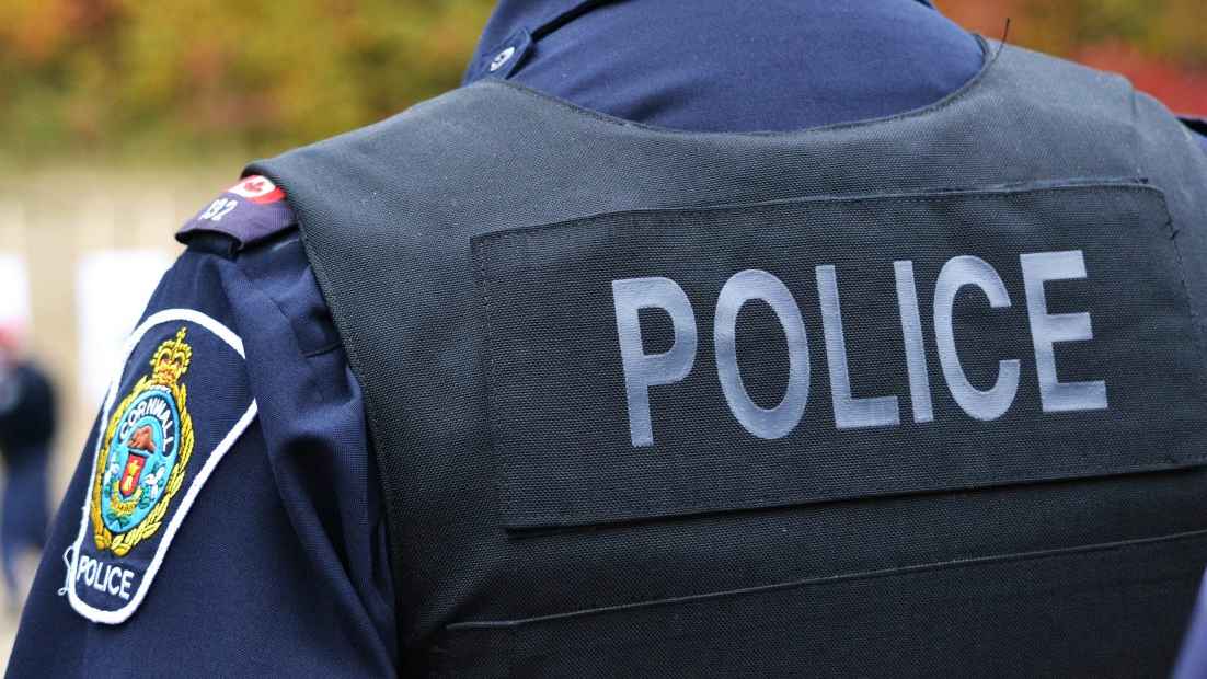 পুলিশকে গুলি করে পালাল আসামি