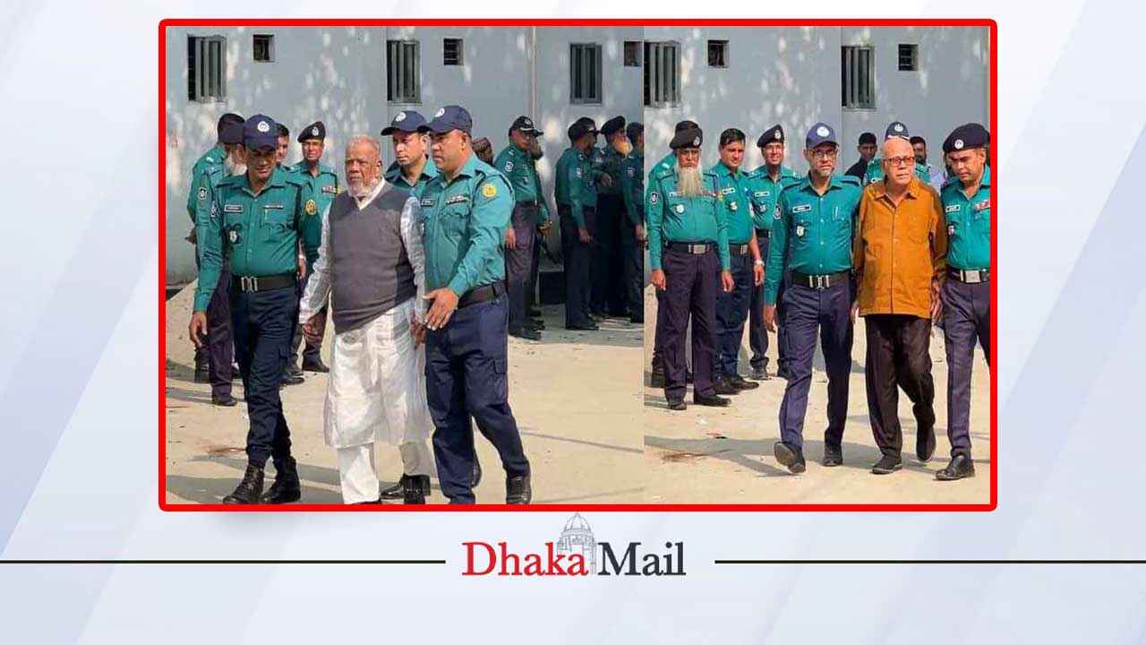গারদখানায় আমু-কামরুলের পৌনে দুই ঘণ্টা, ফিসফিস আলাপচারিতা