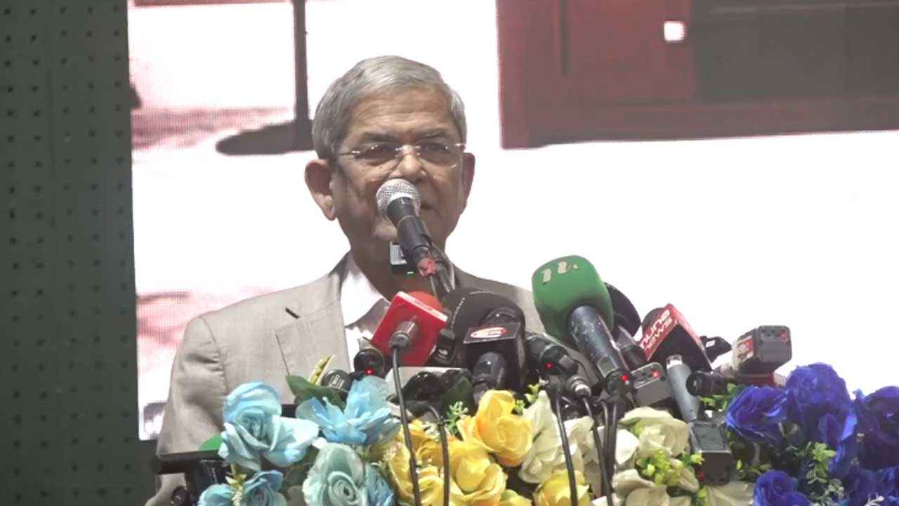 দ্রুত নির্বাচনের মধ্য দিয়ে সংস্কারের পথ সুগম করুন, সরকারকে ফখরুল