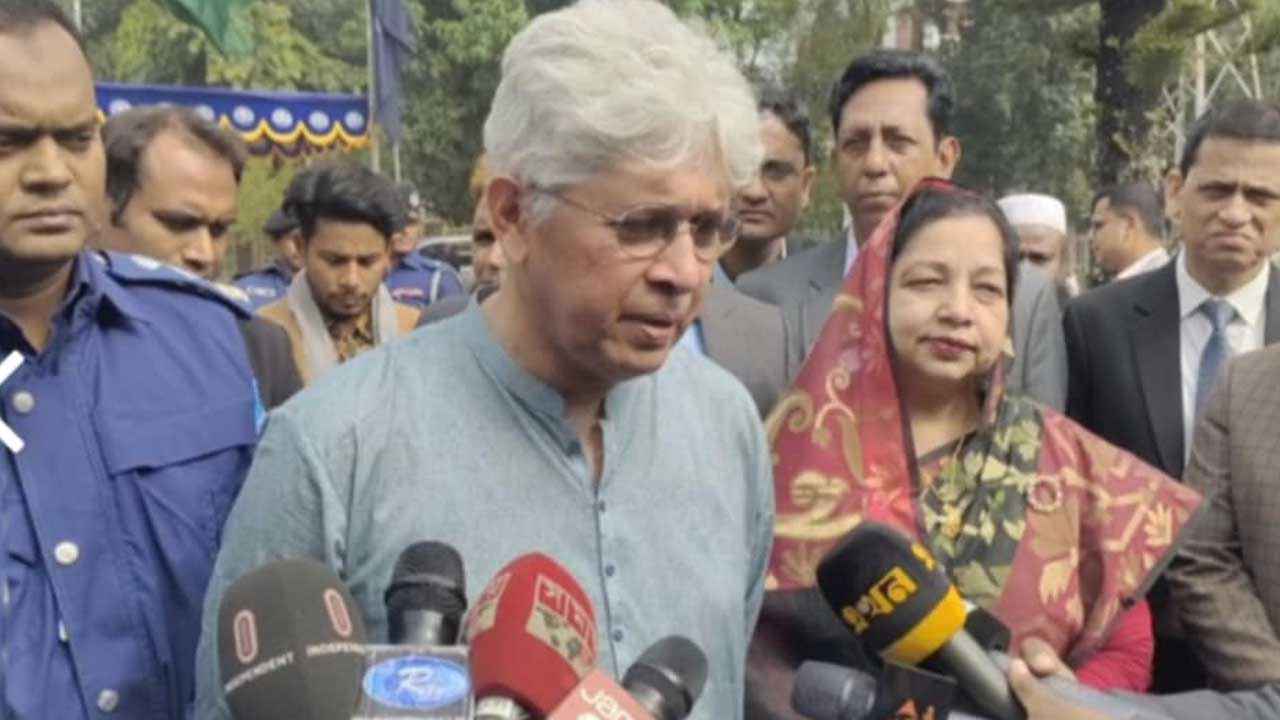উৎপাদন বাড়বে, সারের ঘাটতি থাকবে না: শিল্প উপদেষ্টা