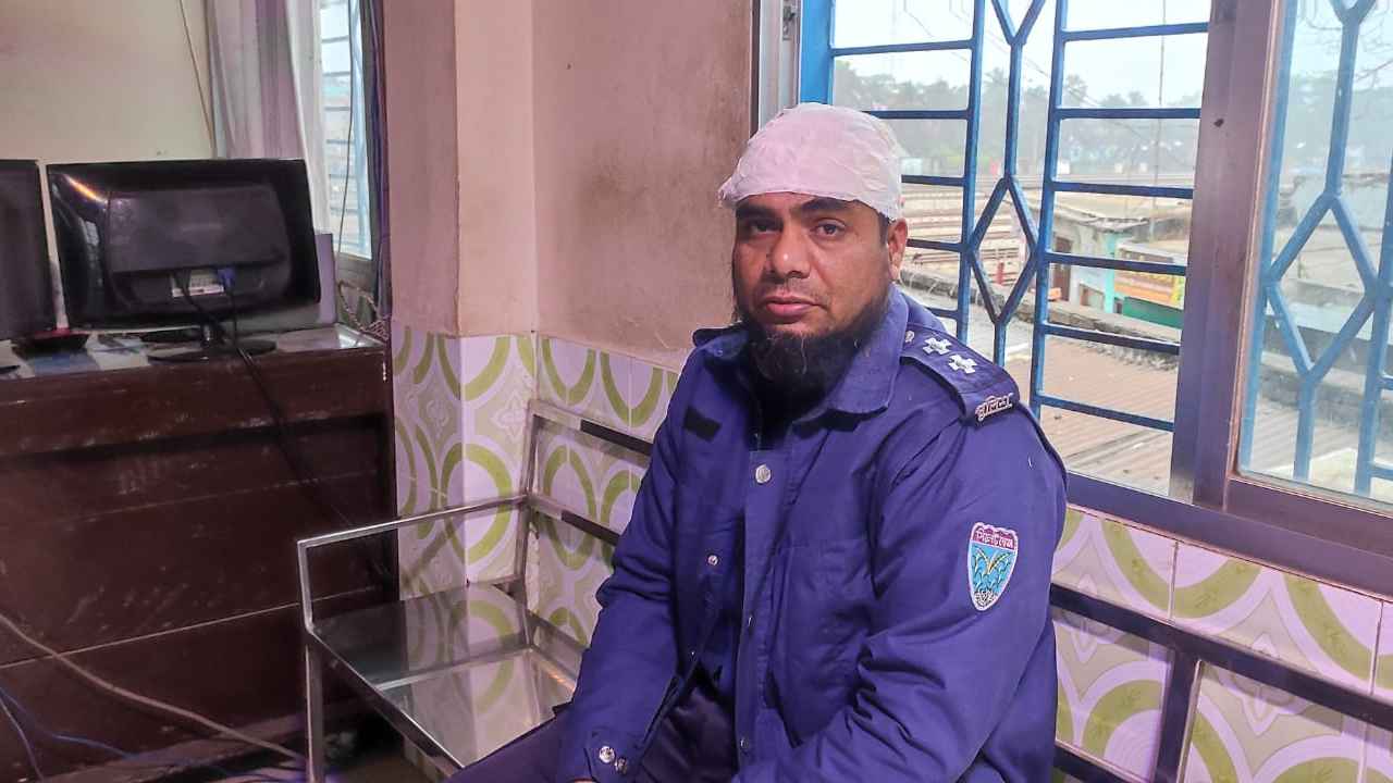 ব্রাহ্মণবাড়িয়ায় তাহেরি ভক্তের ঢিলে মাথা ফাটল পুলিশের