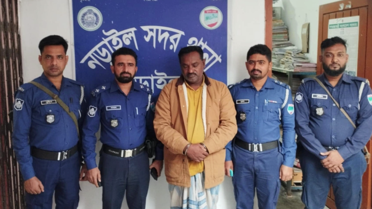 পুলিশের কাছ থেকে ছিনতাই করা আসামি গ্রেফতার