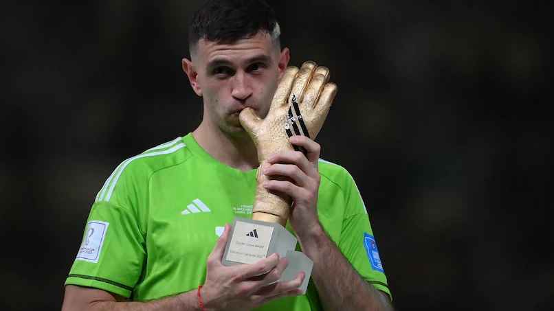 কবে অবসর নেবেন জানালেন ‘বাজপাখি’ মার্টিনেজ