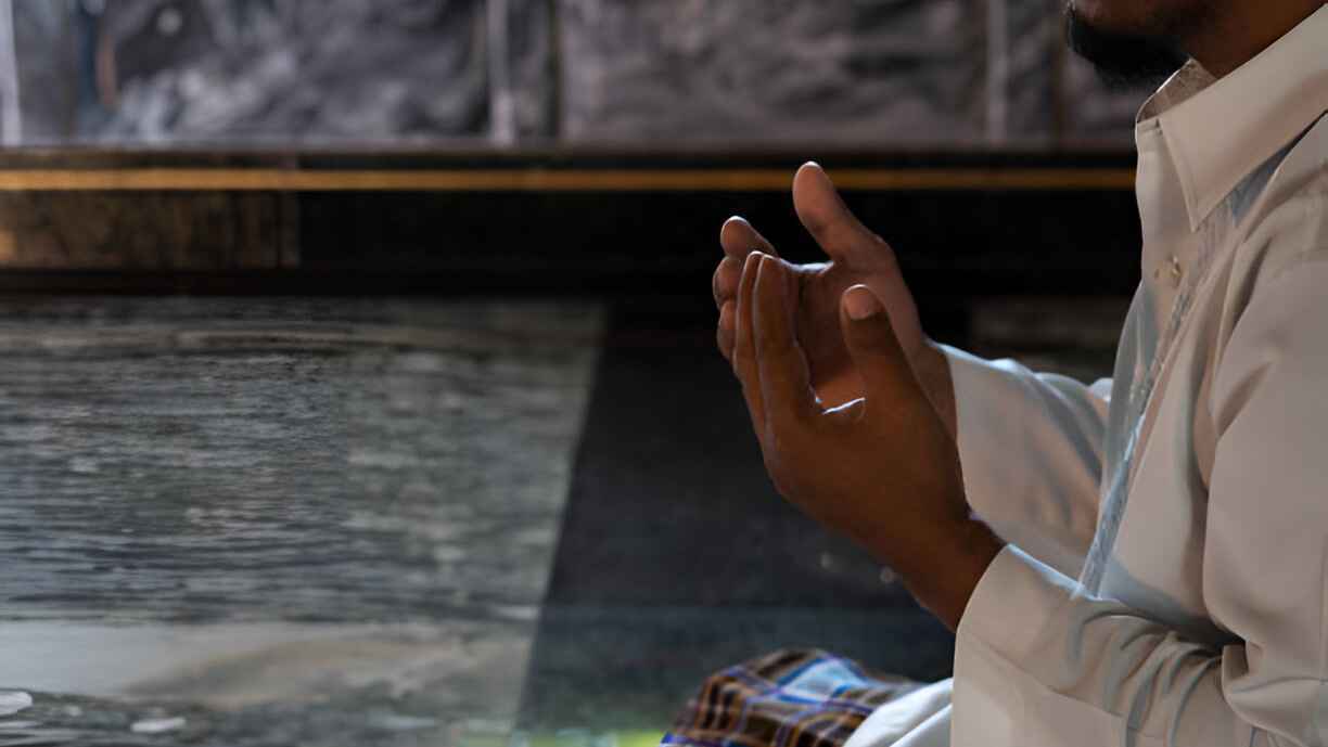 অসতর্কতায় কাউকে কষ্ট দিয়ে ফেললে তার জন্য এই দোয়া করুন